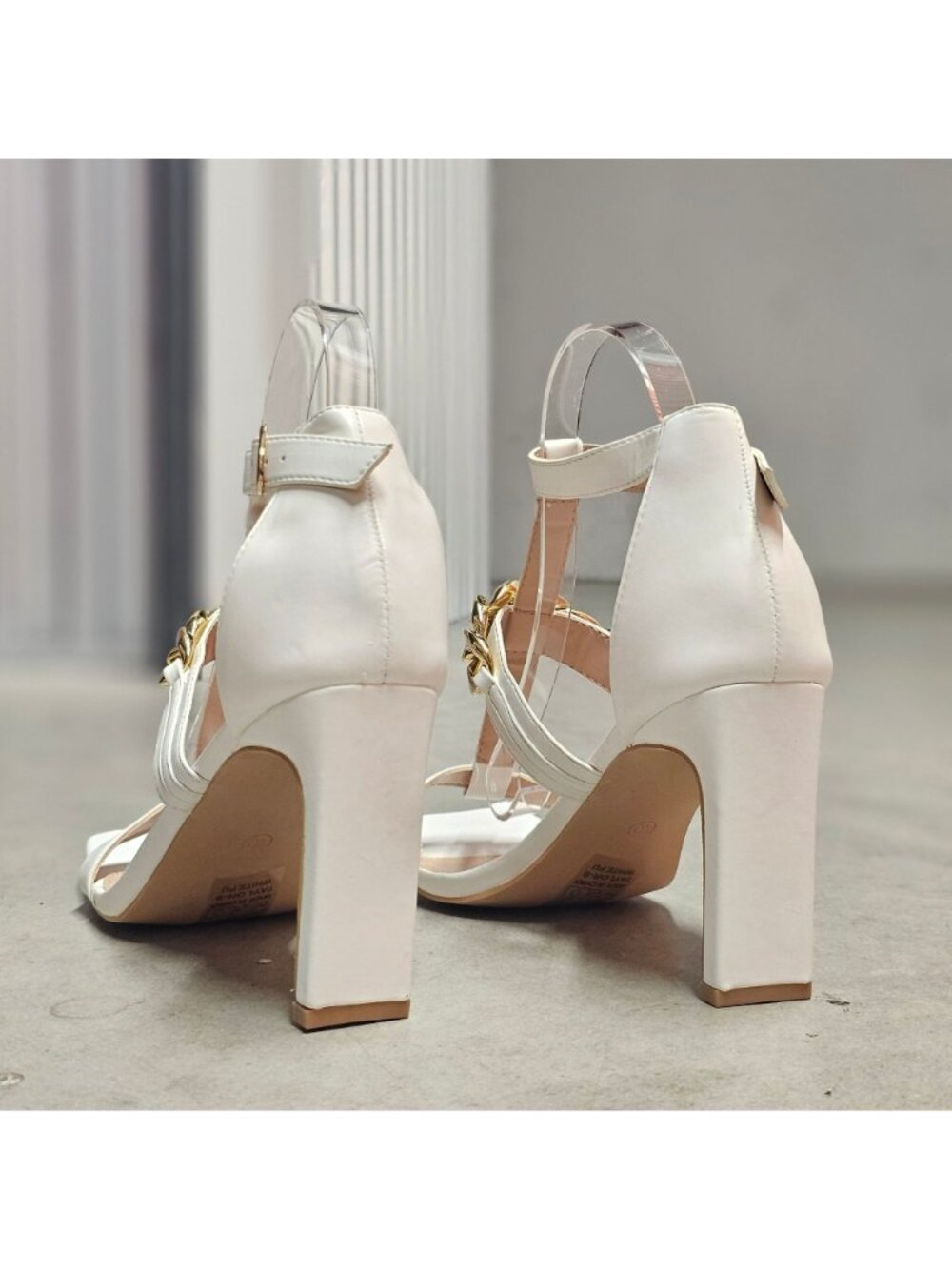White Block Heel Sandals With Gold Chain Accent T-Strap & Adjustable Buckle Clos - Picture 7 of 13